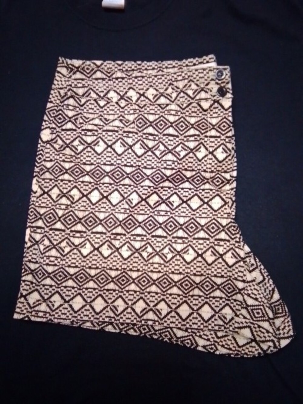 Black & Cream Printed Women’s Short (Never Worn)